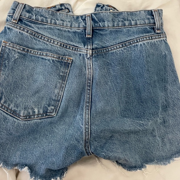 ZARA STRAIGHT DENIM SHORTS BLUE SIZE 27 or SIZE 4. - Picture 4 of 5